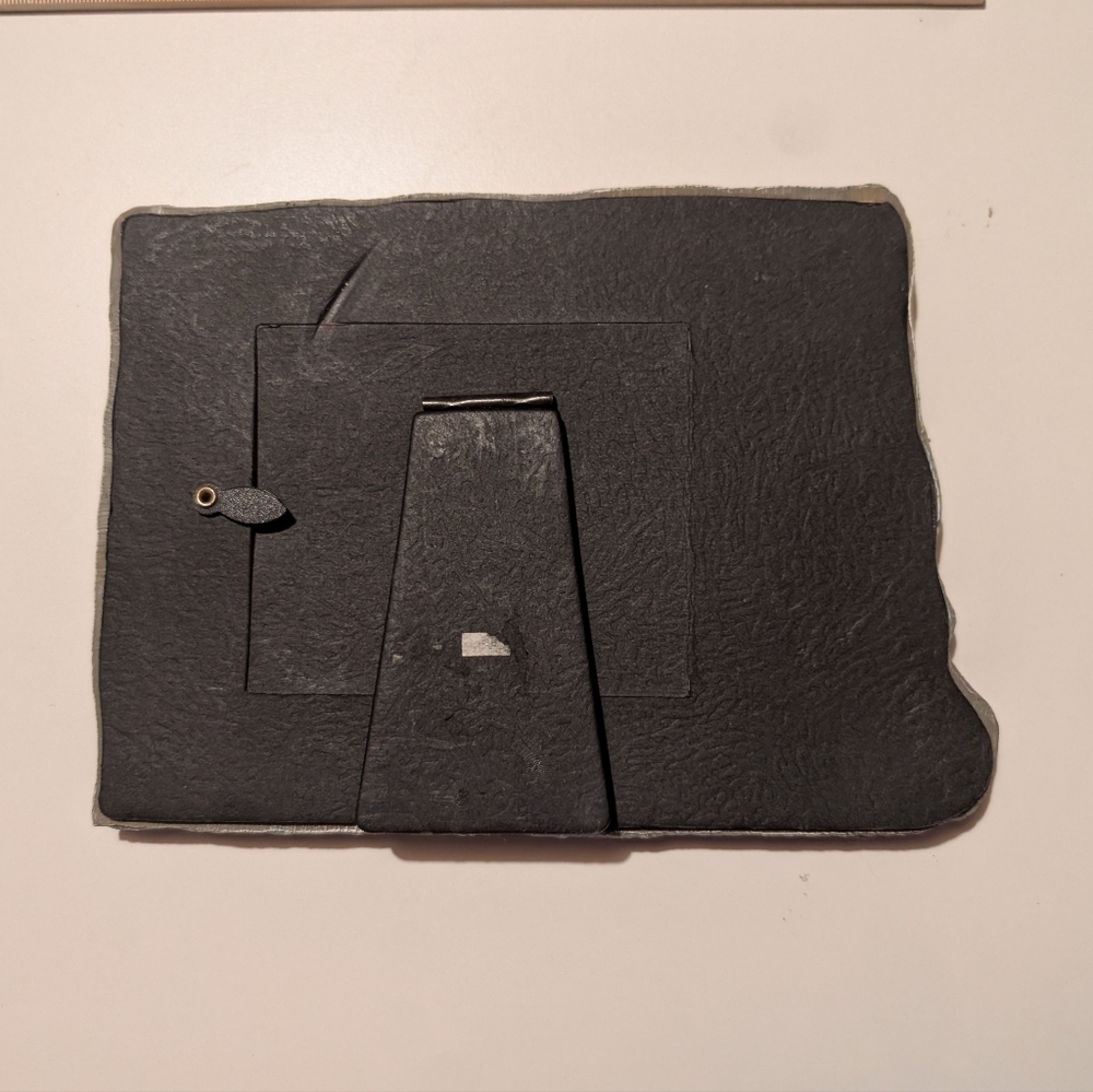 Rustic Resin Picture Frame - Picture 3 of 7